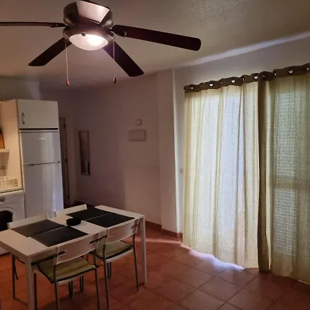 Appartamento Casa Baja Naturista Con Patio En Primera Linea!