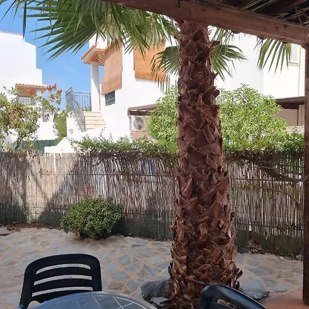 Casa Baja Naturista Con Patio En Primera Linea! Vera